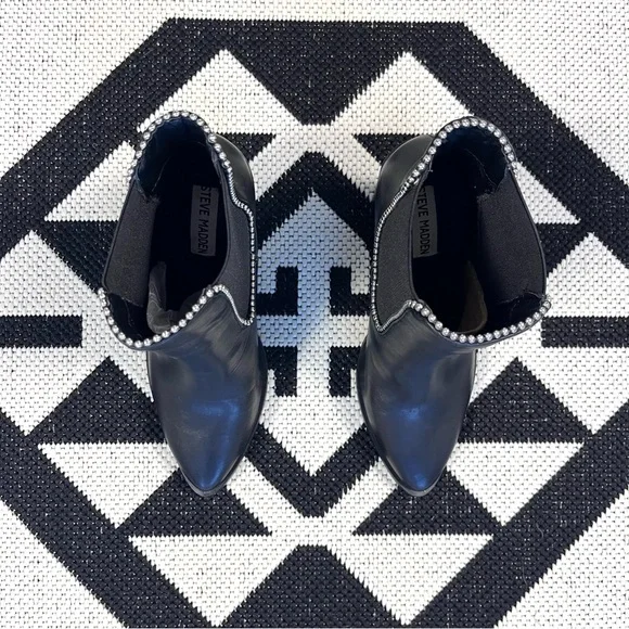 Steve Madden Rocker Silver Stud Ankle Boots Size 6 - Picture 4 of 9